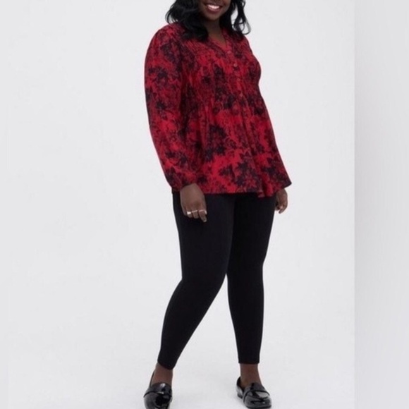 Torrid Babydoll Twill Smocked Button Front V-neck long sleeve Red Floral Tunic - Picture 3 of 16